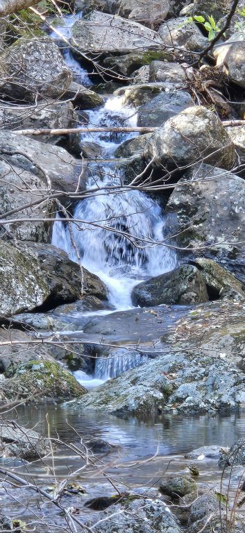 중산리로 ?려�???다??것만 ??, ?? 맞게 ?려�??는�, 중산리의 ?디?서 만나??는� ?려 ?는 ?내 불안감이 ???? ?져?다.  